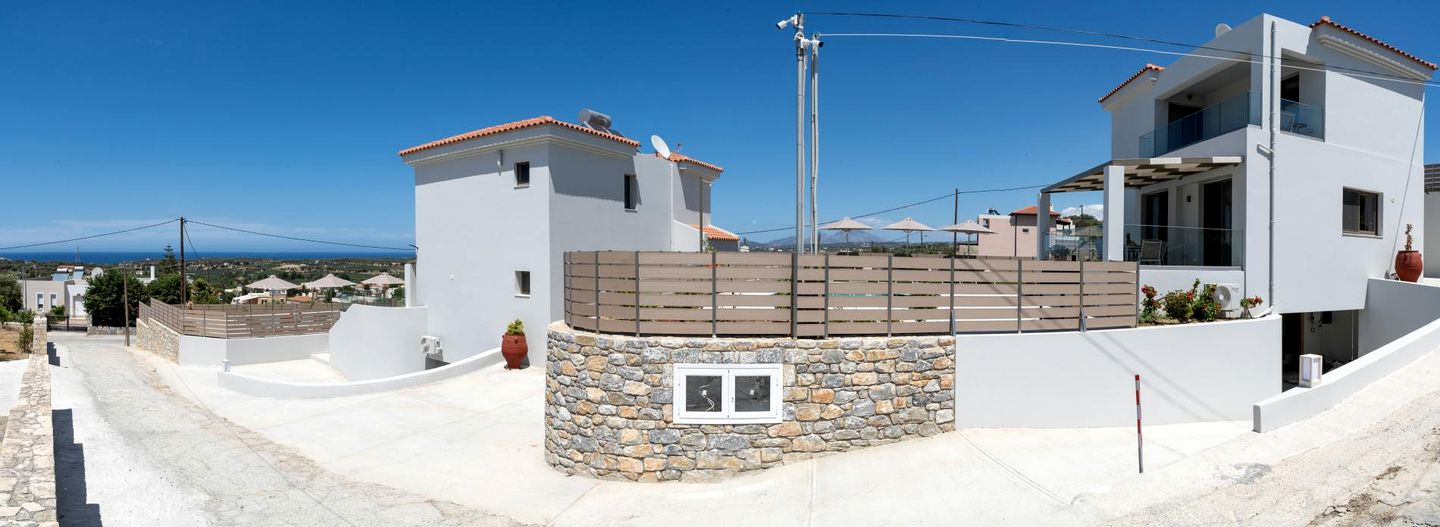 Scenic Hillside Villa with Private Pool near Rethymnon in Arkadi, Crete