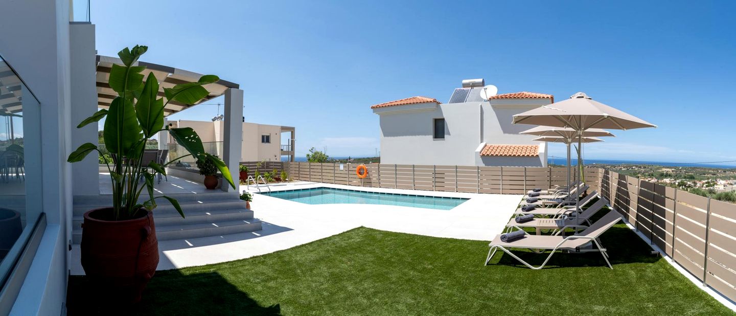 Scenic Hillside Villa with Private Pool near Rethymnon in Arkadi, Crete