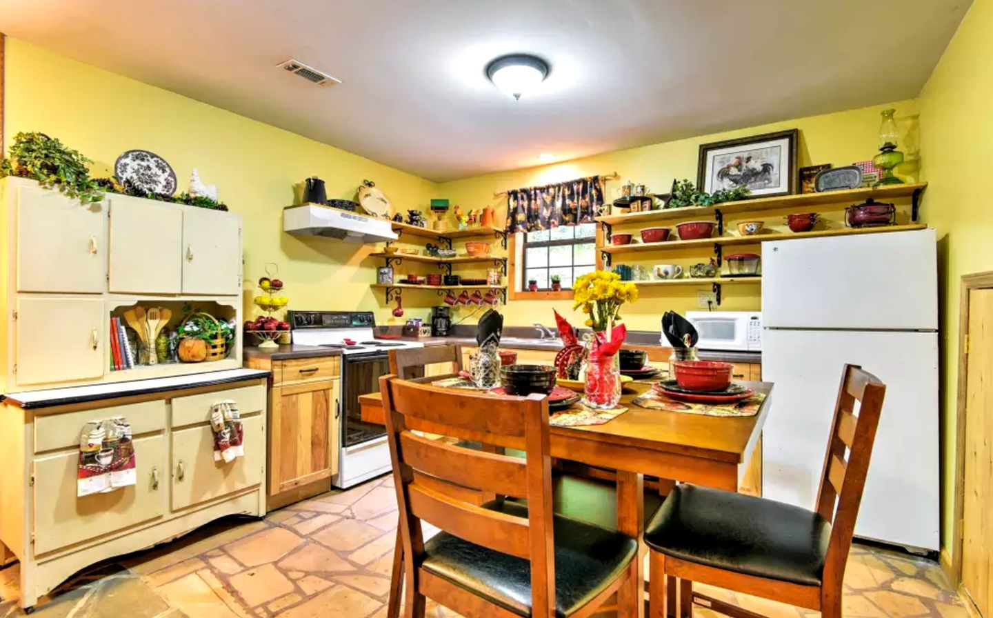 Rustic Riverfront Cabin Rental for Adventuresome Getaway from Knoxville, Tennessee