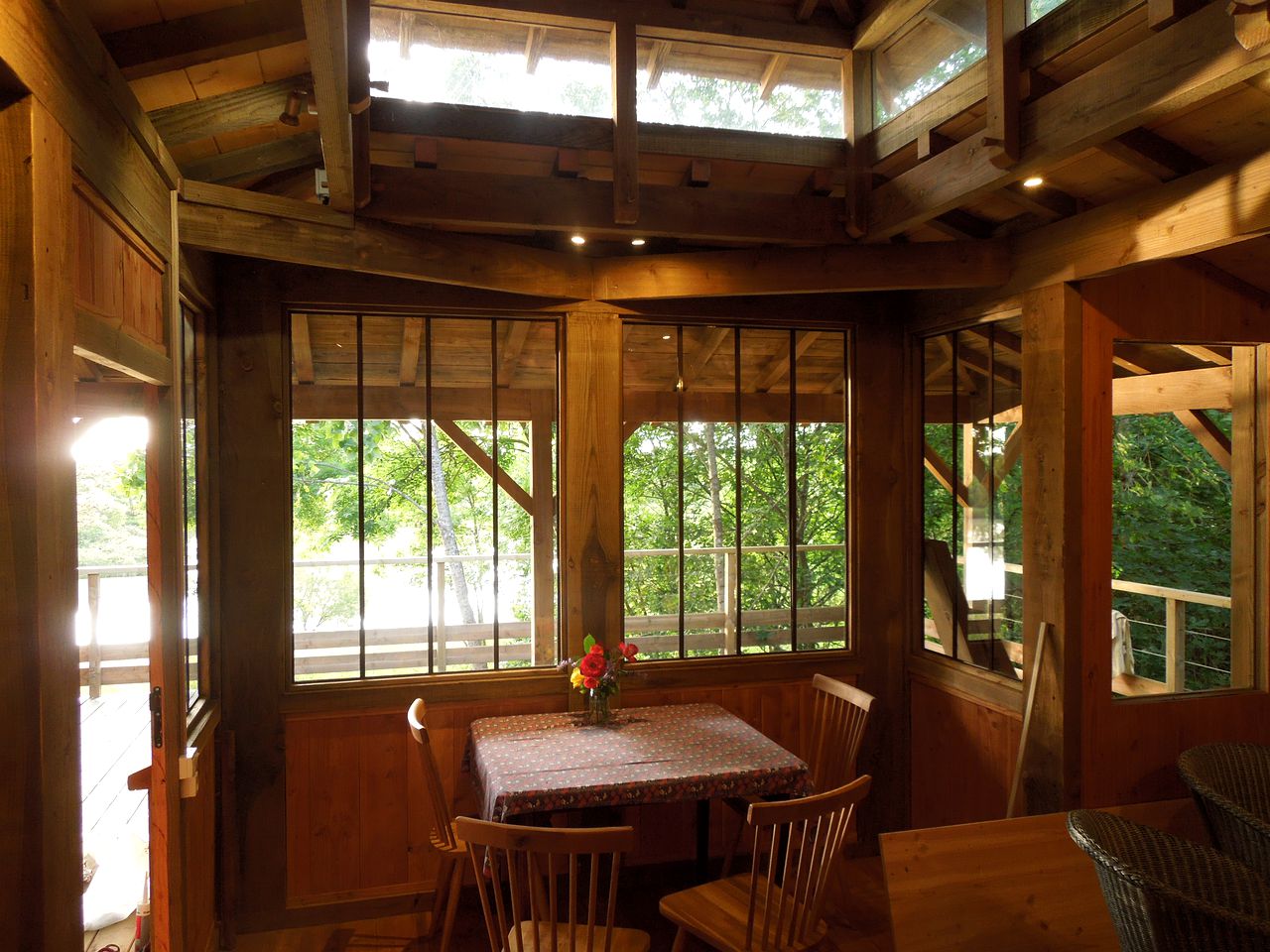 Charming Cabin Rental near Bergerac in the Dordogne, France