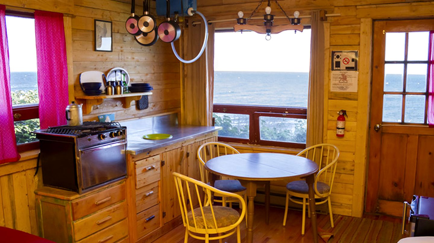 Comfortable and Cozy Waterfront Cottage Rental with Ocean Views in Quebec