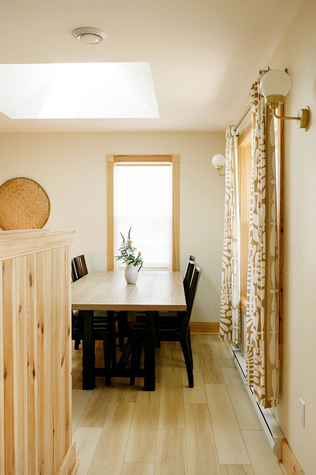 Beautiful Secluded Wooden Cabin in Ingonish Beach, Nova Scotia