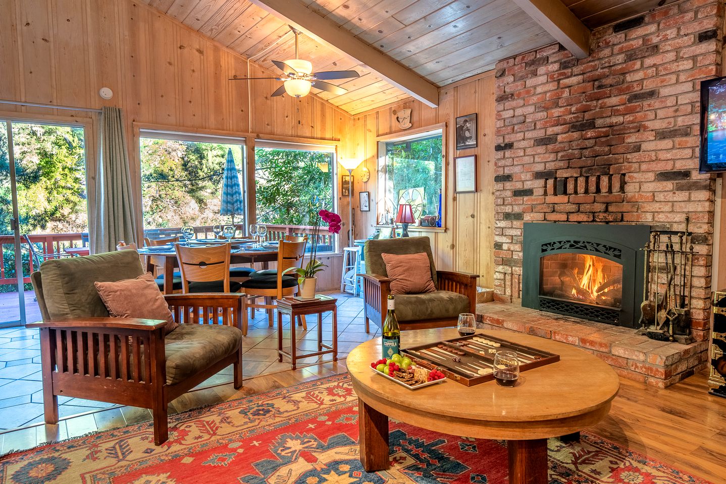 Peaceful Cottage with Deck and River Views in Monte Rio, California