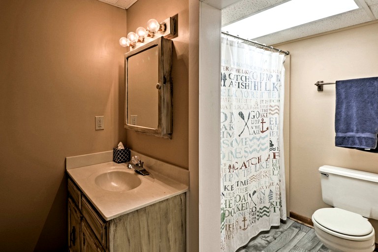 Cabins (United States of America, Fairfield Bay, Arkansas)