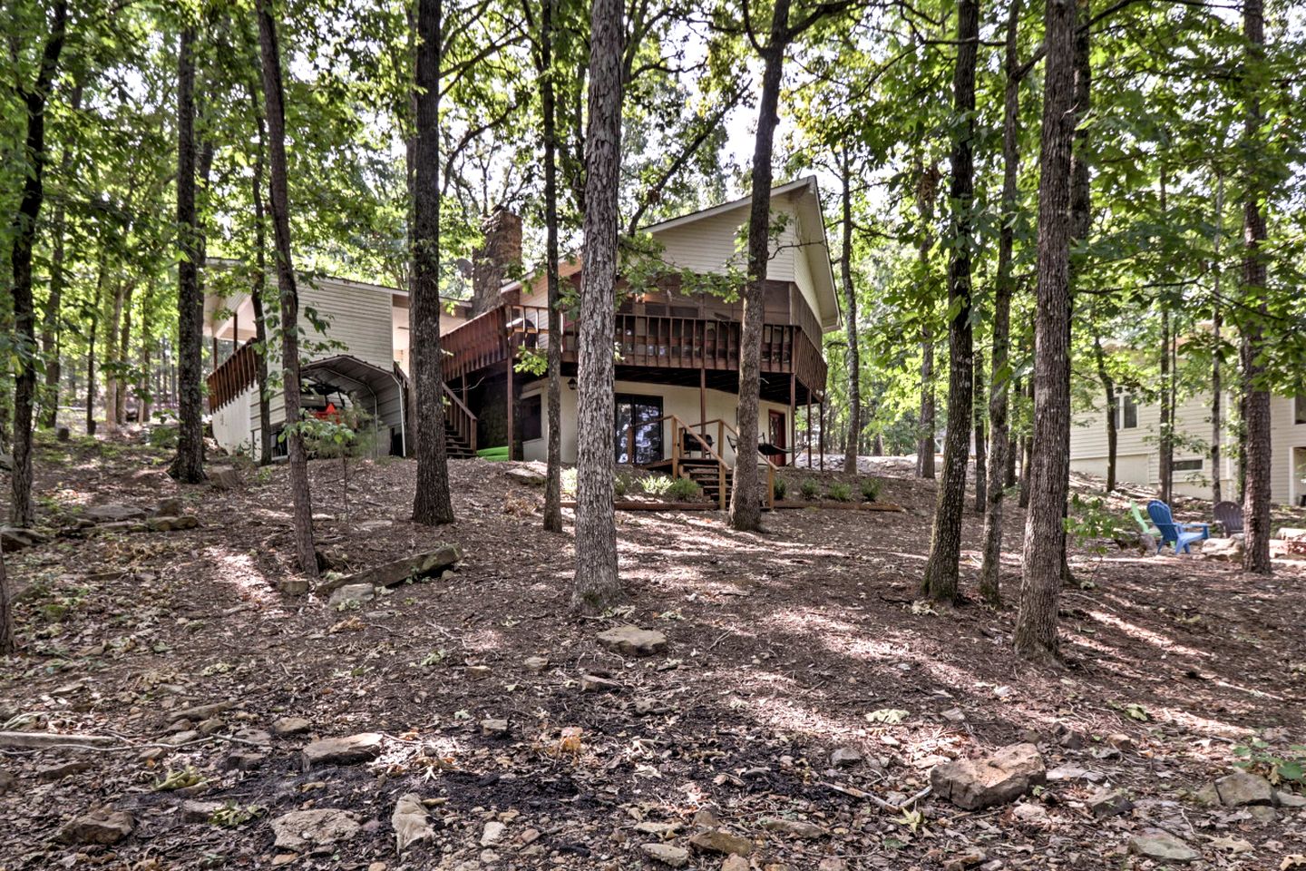 Waterfront Cabin Ideal for Families and Outdoor Adventures in Arkansas