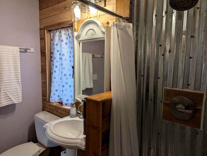 Cabins (United States of America, Black Mountain, North Carolina)