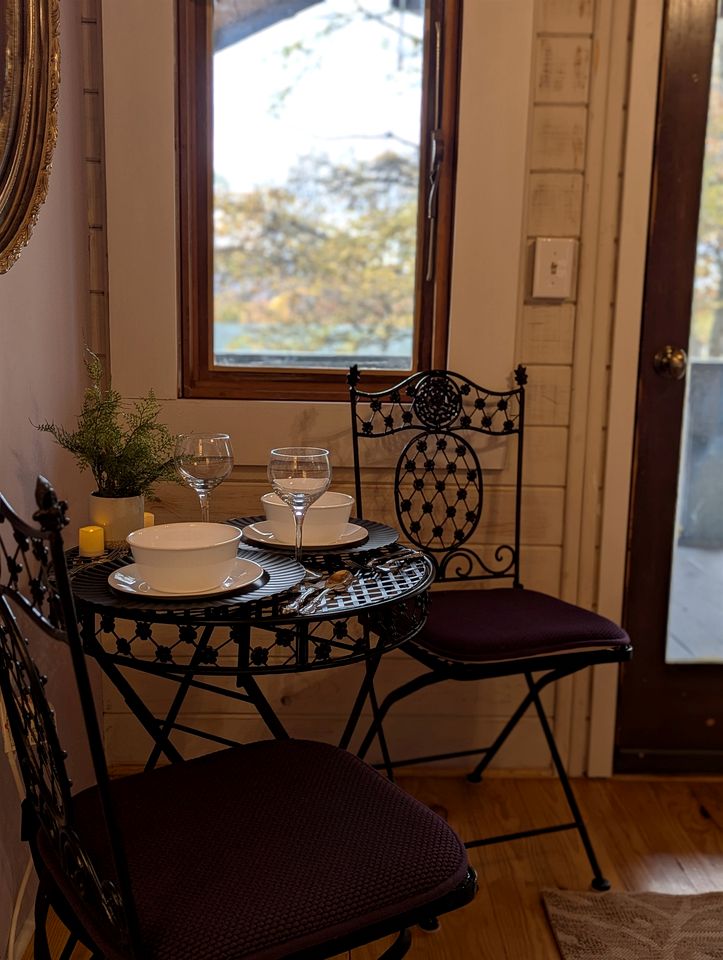 Peaceful Eclectic Mountain Cabin with Screened Porch Near Black Mountain | Black Mountain, NC