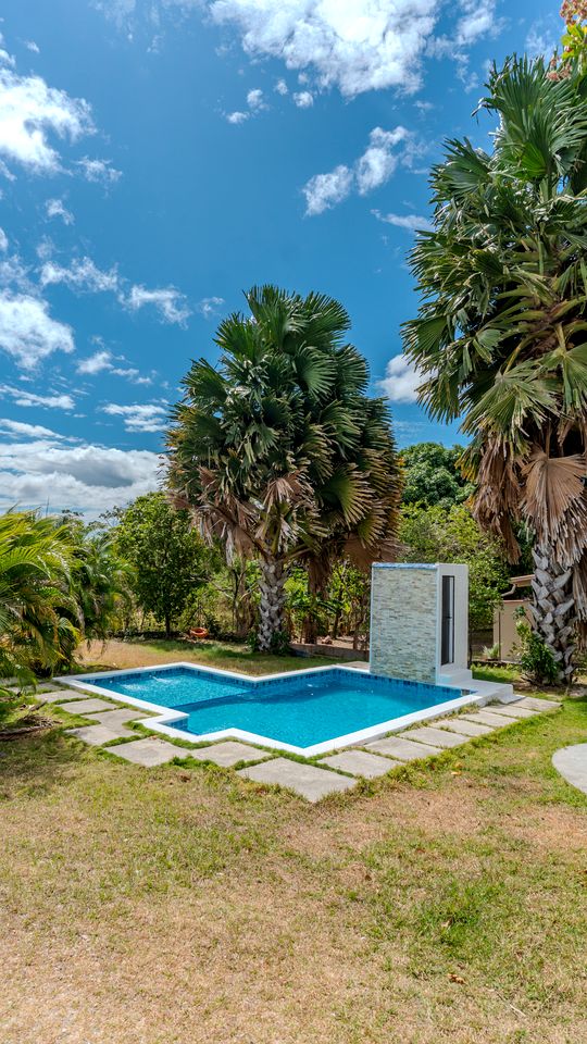 Charming Eco-Friendly Retreat with Private Pool in Coronado, Panama