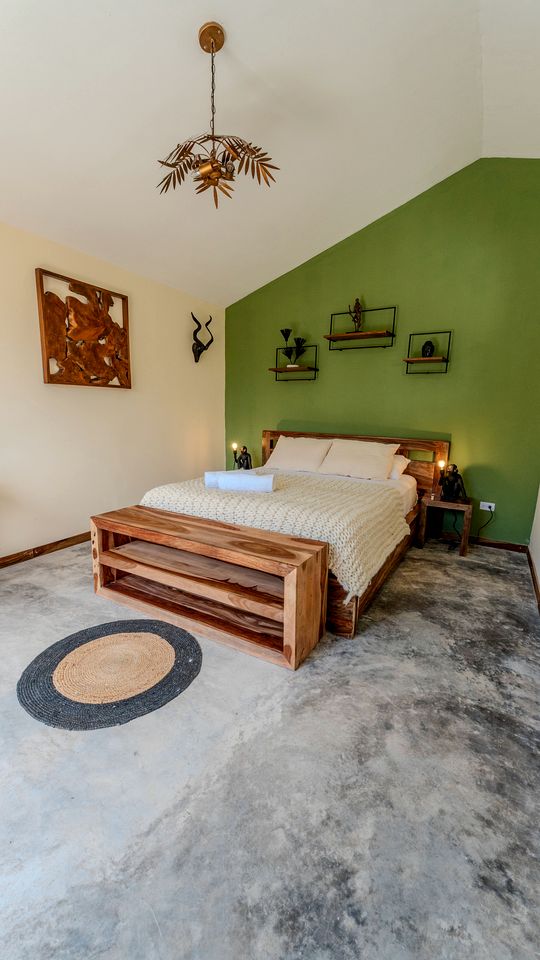 Charming Eco-Friendly Retreat with Private Pool in Coronado, Panama