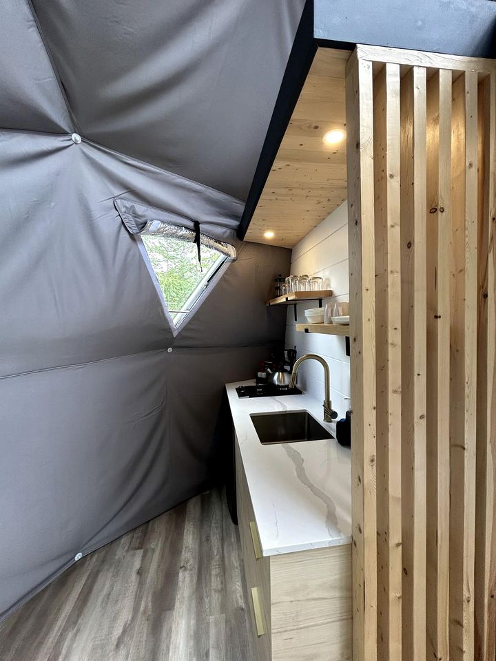 Luxurious, Eco-Friendly Dome in St. Come, Quebec, Perfect for a Glamping Escape in Nature
