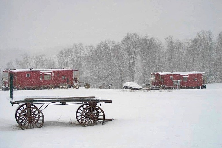 Cabooses (Fancy Gap, Virginia, United States)