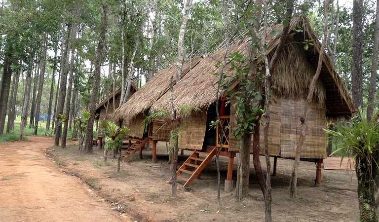 Huts (Kompong Hau, Kampong Speu Province, Cambodia)