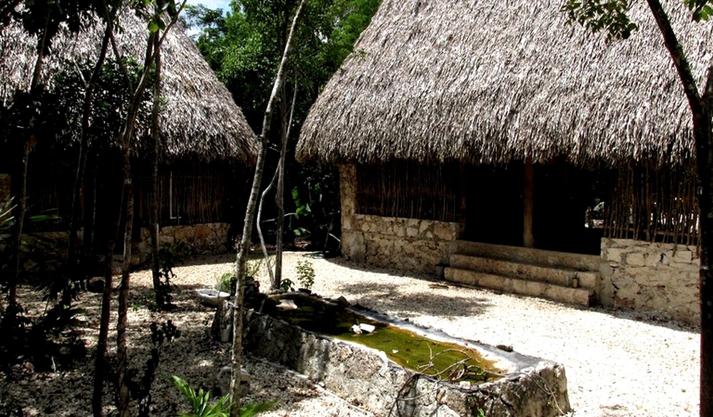 Huts (Tulum, Quintana Roo, Mexico)