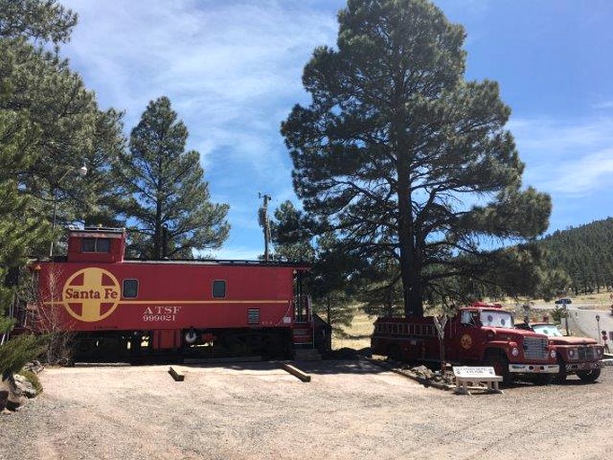 Cabooses (Williams, Arizona, United States)