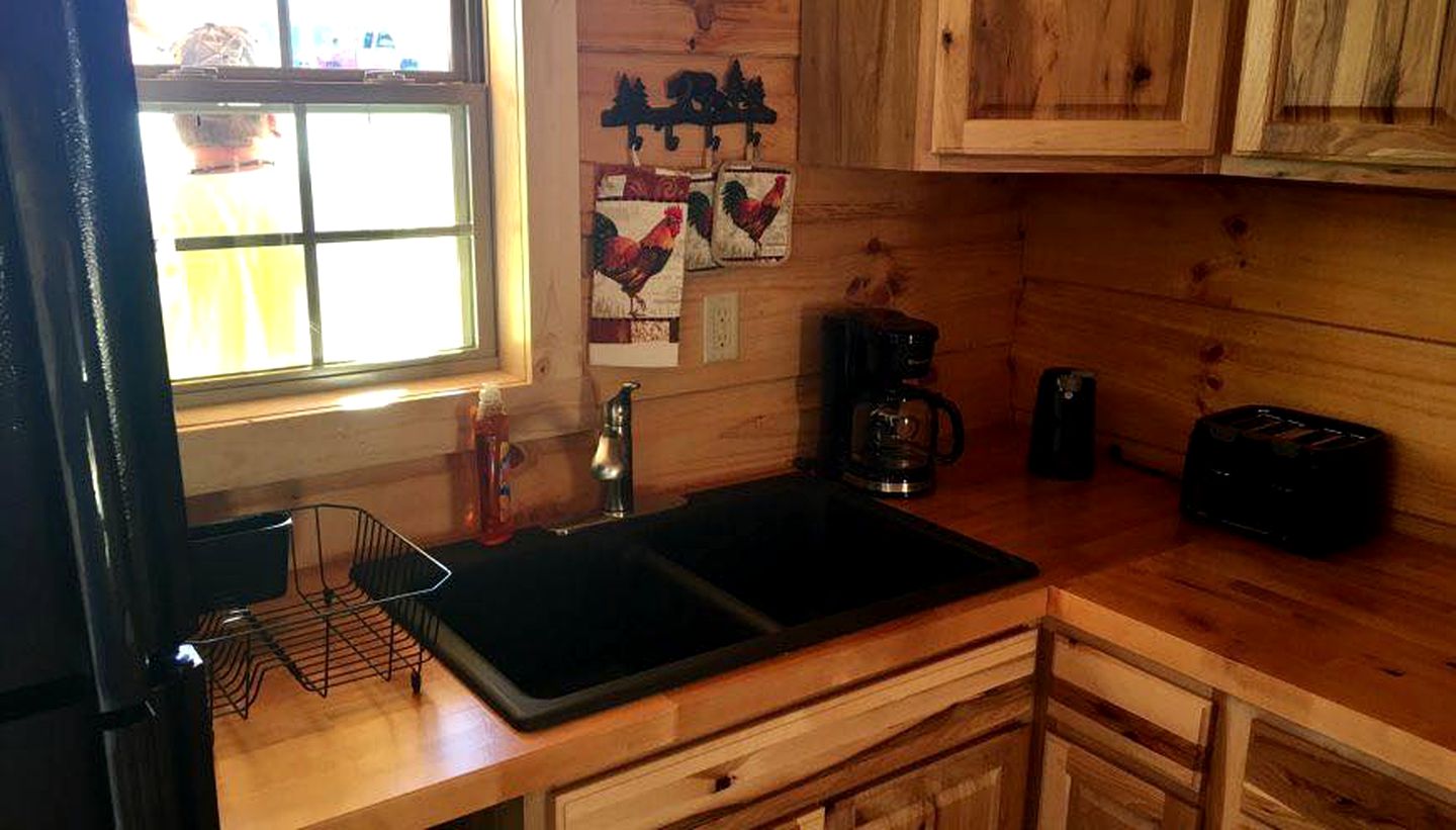 Authentic Stunning Cabin Rental with Private Jacuzzi near Huntington, West Virginia