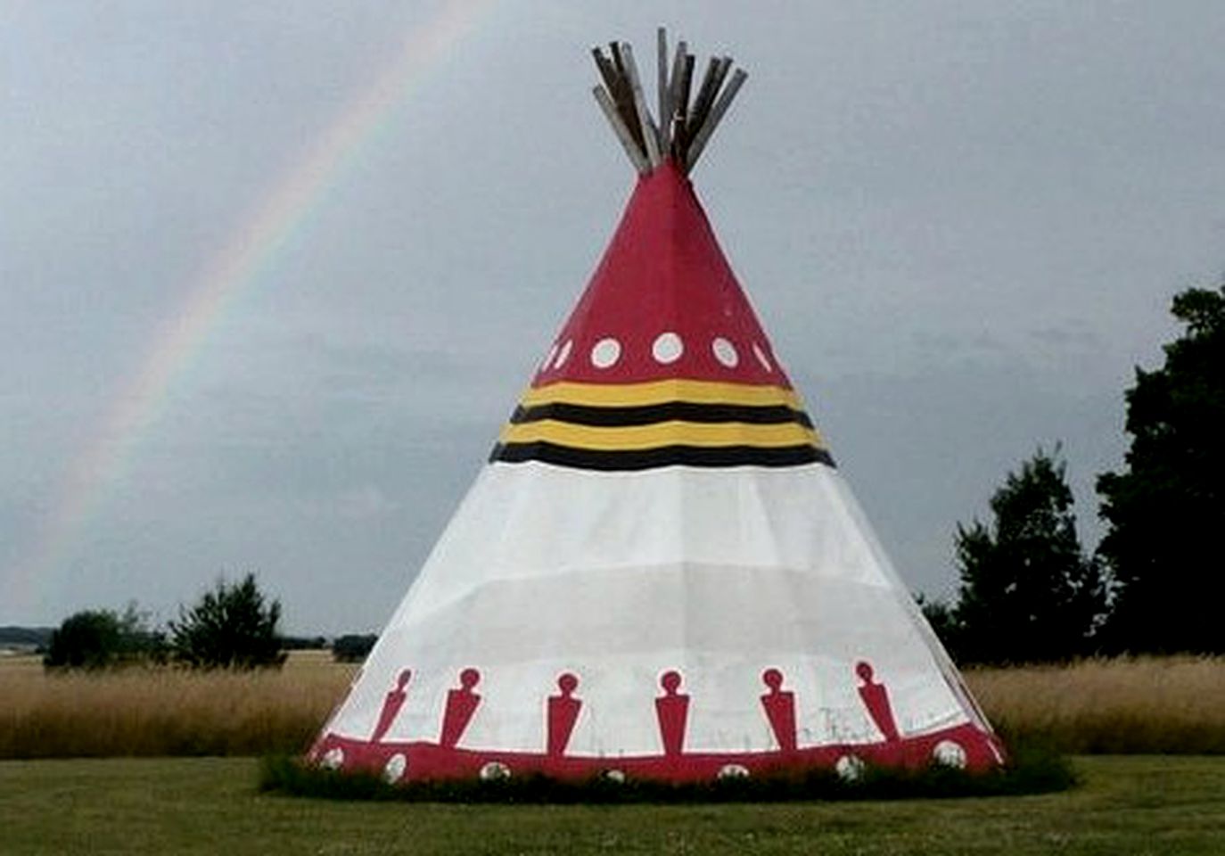Tipis (Ranville-Breuillaud, Nouvelle-Aquitaine, France)
