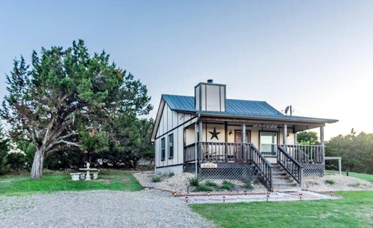 Cabins (Fredericksburg, Texas, United States)