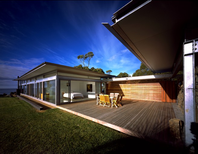 Beach Houses (Rocky Hills, Tasmania, Australia)