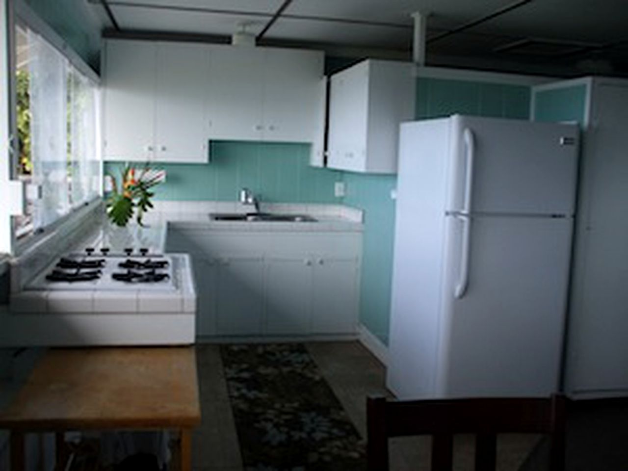 Cozy Cottage Rental with Lovely Ocean Views in Captain Cook, Big Island, Hawaii