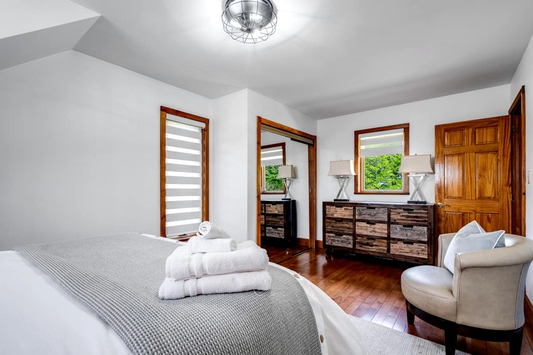 Cottages (Canada, Kingsville, Ontario)