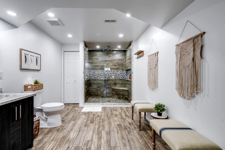 Cottages (Canada, Kingsville, Ontario)