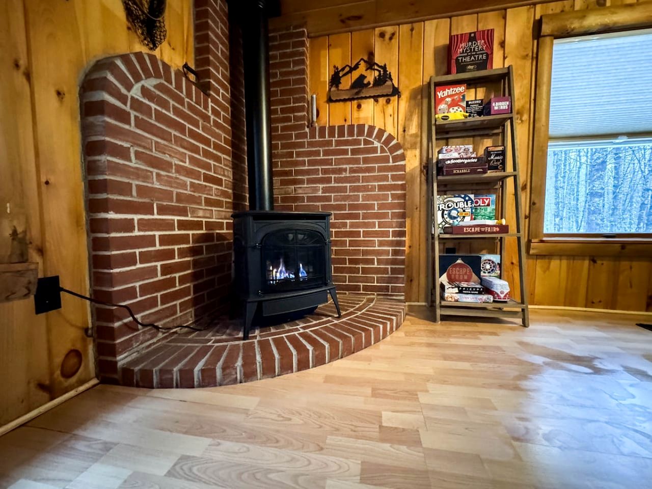 Awesome Log Cabin with Games Room and Hot Tub in Denmark, Maine