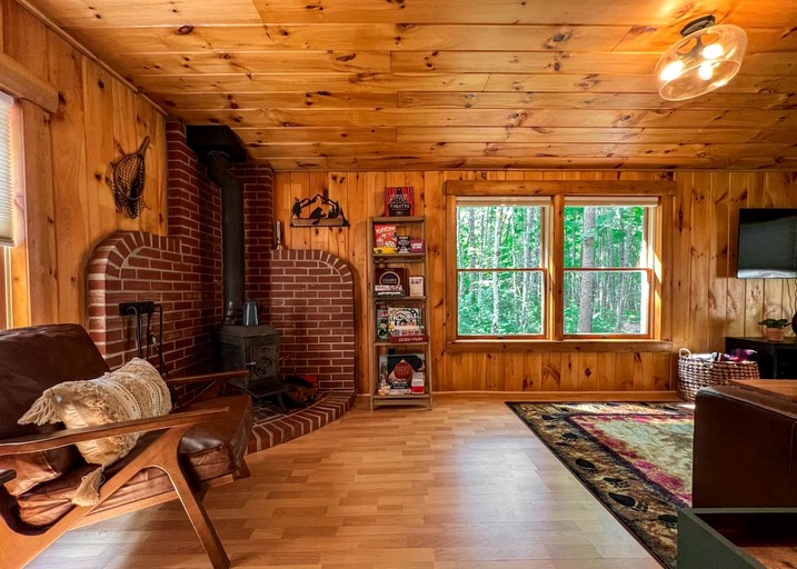 Log Cabins (United States of America, Denmark, Maine)