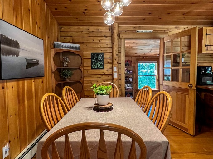 Log Cabins (United States of America, Denmark, Maine)