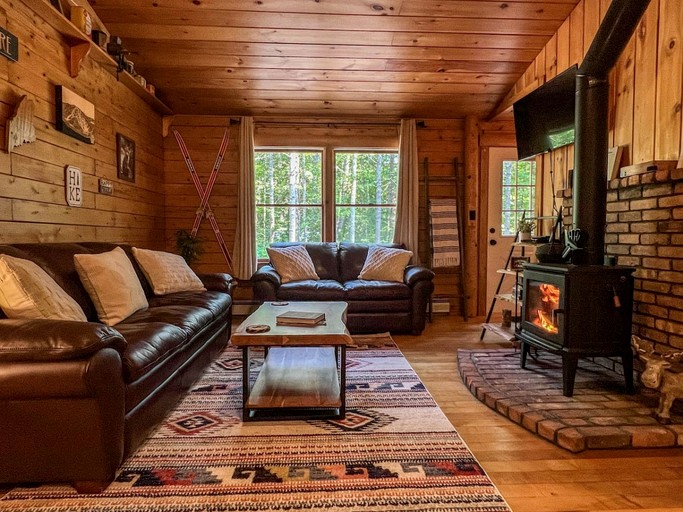 Log Cabins (United States of America, Denmark, Maine)