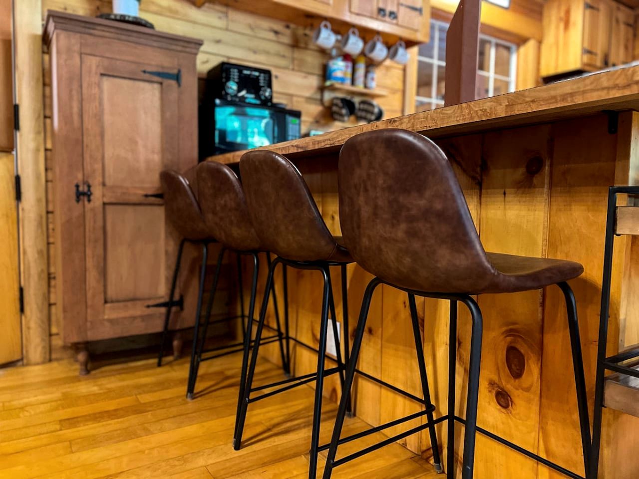 Awesome Log Cabin with Games Room and Hot Tub in Denmark, Maine