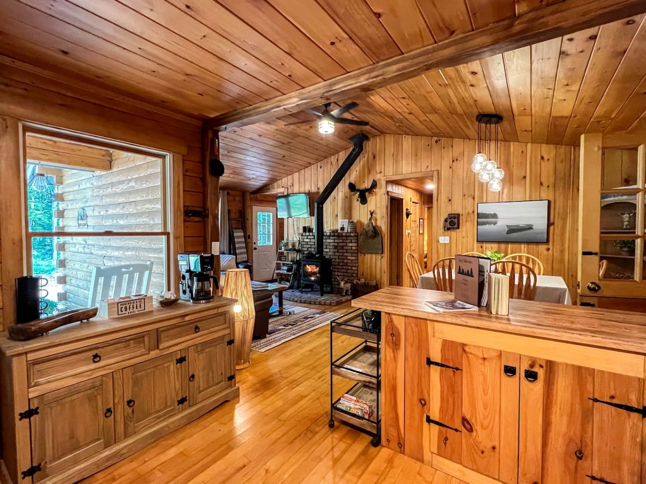 Awesome Log Cabin with Games Room and Hot Tub in Denmark, Maine