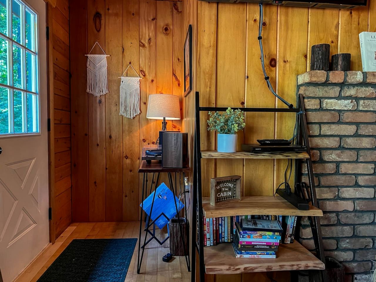 Awesome Log Cabin with Games Room and Hot Tub in Denmark, Maine