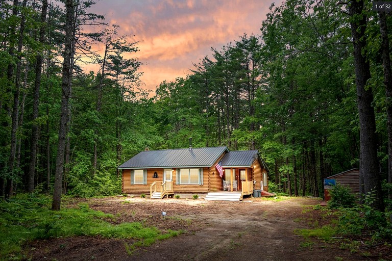 Awesome Log Cabin with Games Room and Hot Tub in Denmark, Maine