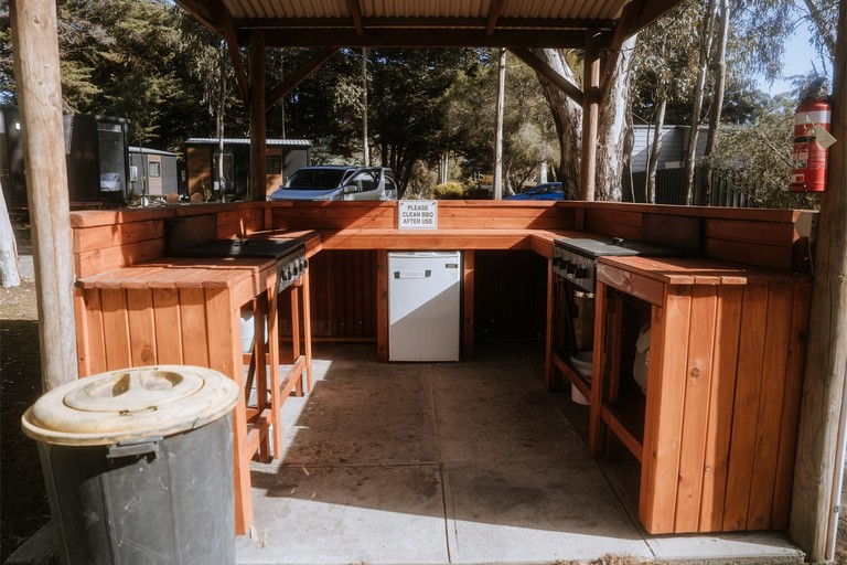 Tiny Houses (Australia, Dadswells Bridge, Victoria)