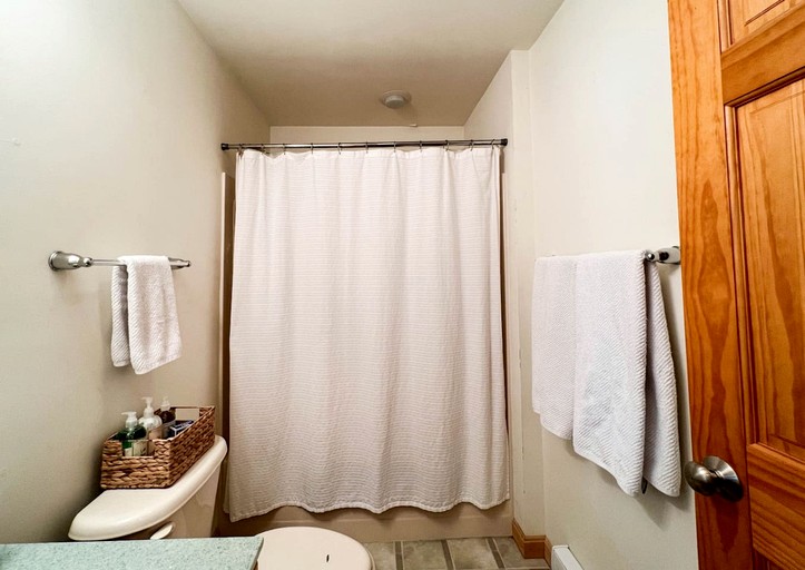 Cabins (United States of America, Fryeburg, Maine)