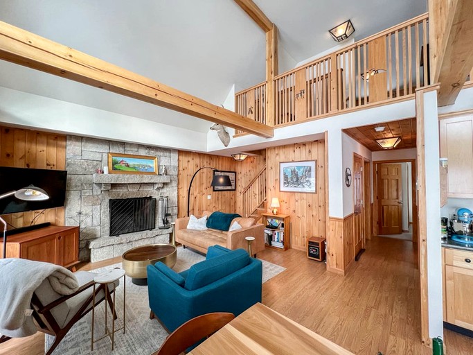 Cabins (United States of America, Fryeburg, Maine)