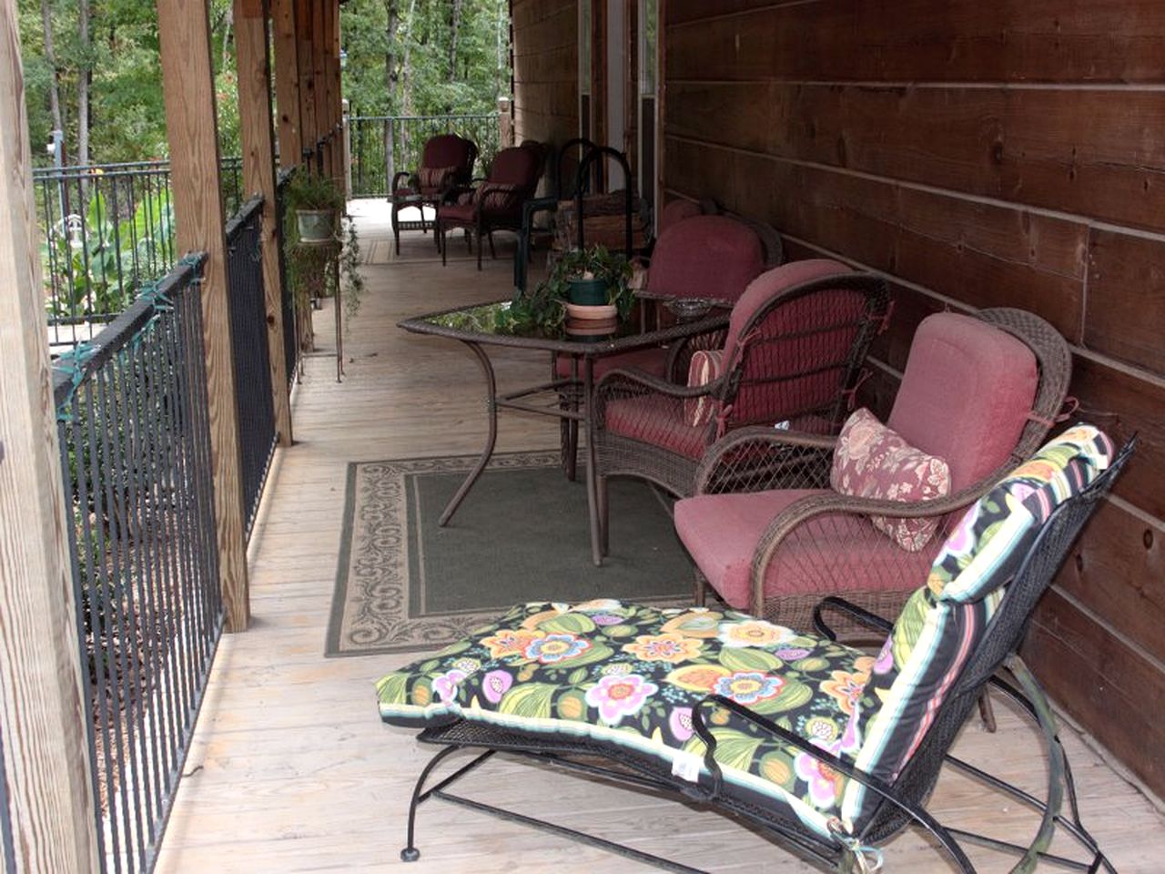 Luxury Romantic Bed and Breakfast Retreat in Northern Arkansas