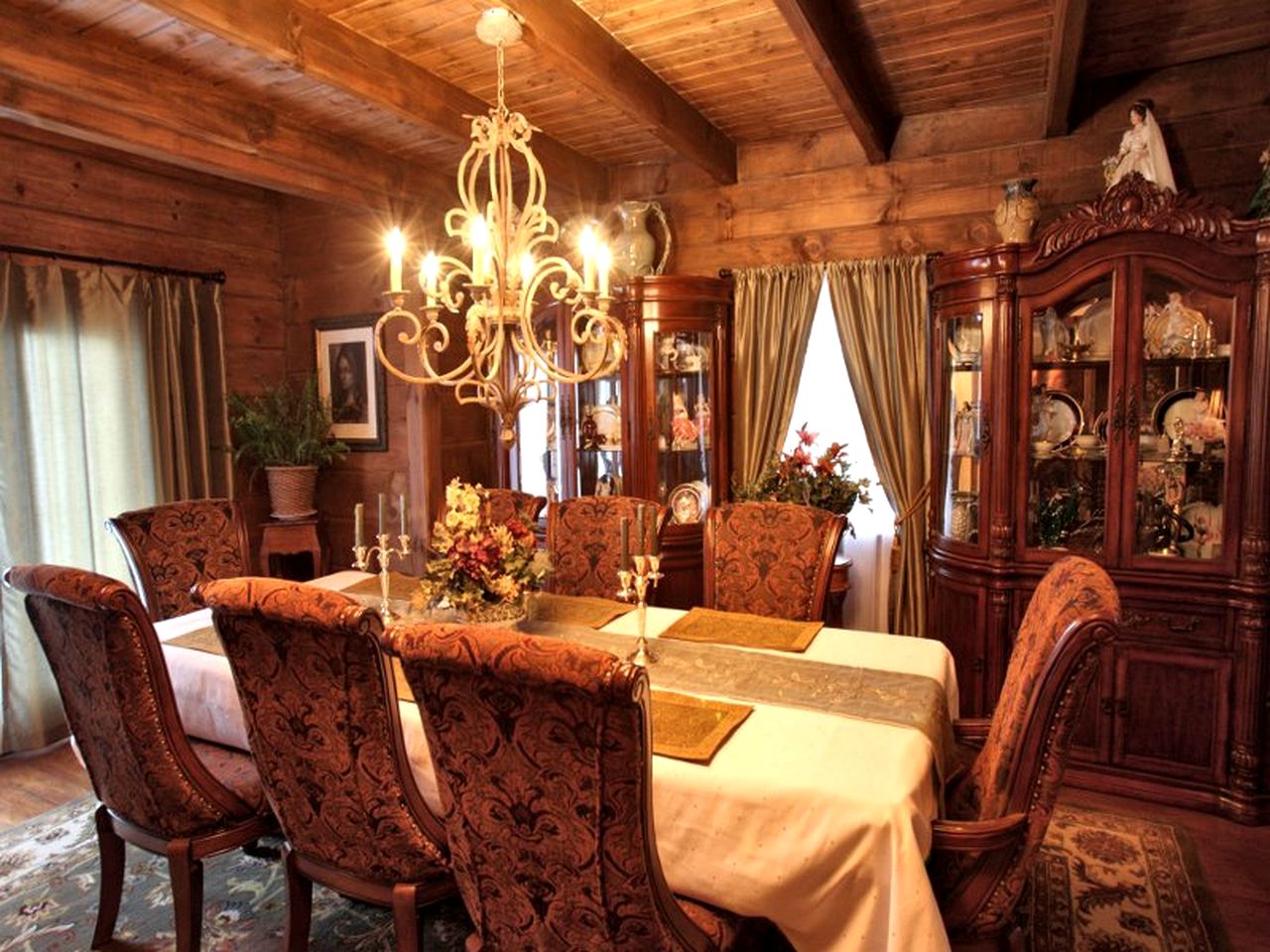 Luxury Romantic Bed and Breakfast Retreat in Northern Arkansas