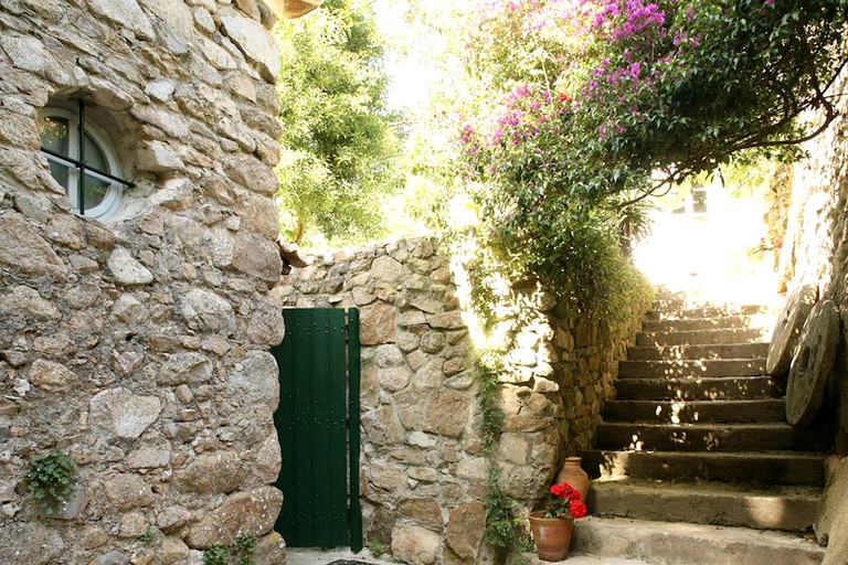 Cottages (Sintra, Lisbon District, Portugal)