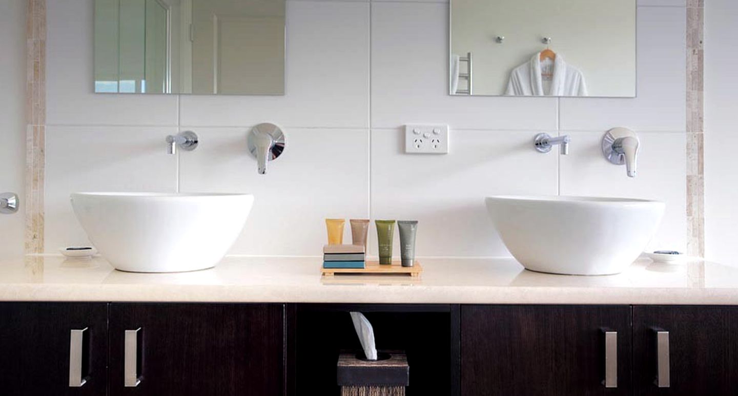 Romantic Vacation Rental with Luxury Spa Bath in Ballandean, Queensland