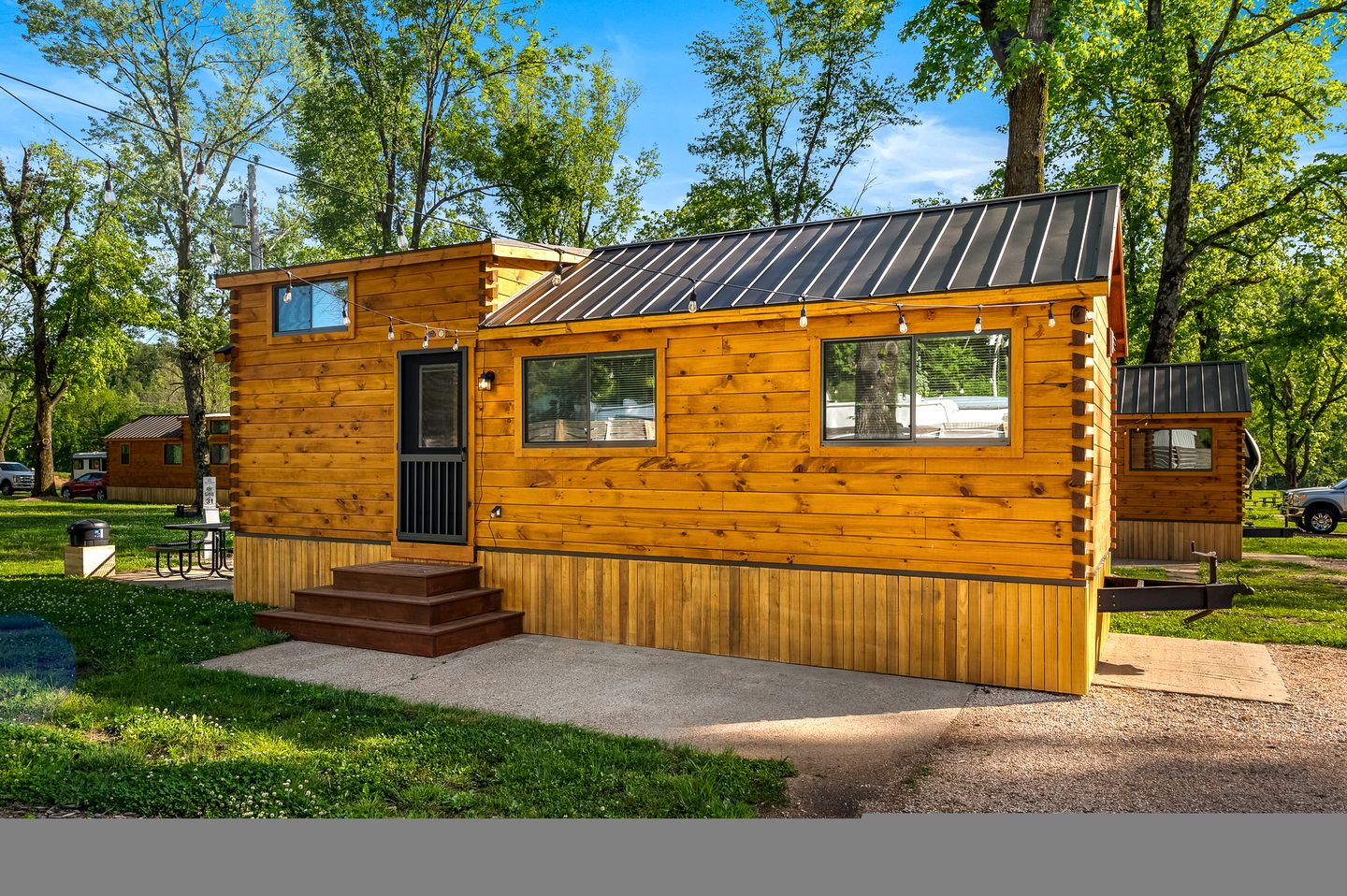 Incredible Wooden Cabin Nestled Amidst Trees in Branson, Missouri
