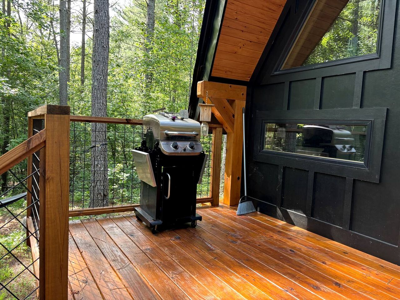 Stylish Dog-Friendly A-Frame Retreat with Deck & Fire Pit in Dahlonega, Georgia