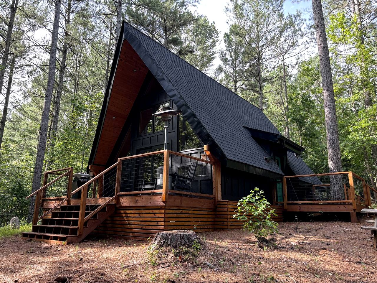 Stylish Dog-Friendly A-Frame Retreat with Deck & Fire Pit in Dahlonega, Georgia