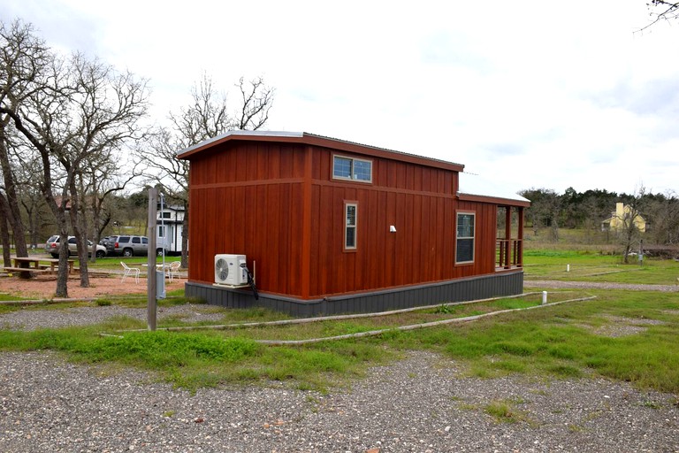 Tiny Houses (Cedar Creek, Texas, United States)