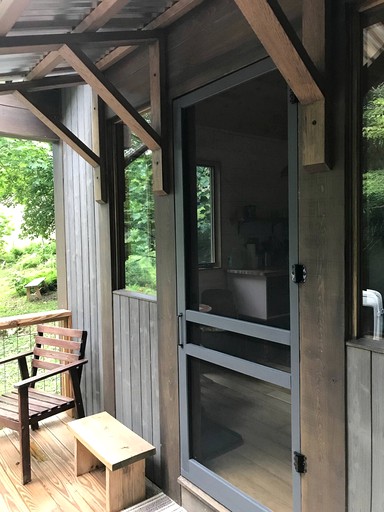 Off Grid Tiny Cabin Ideal for Couples in Burnsville, North Caroline | Cabins (Burnsville, North Carolina, United States of America)