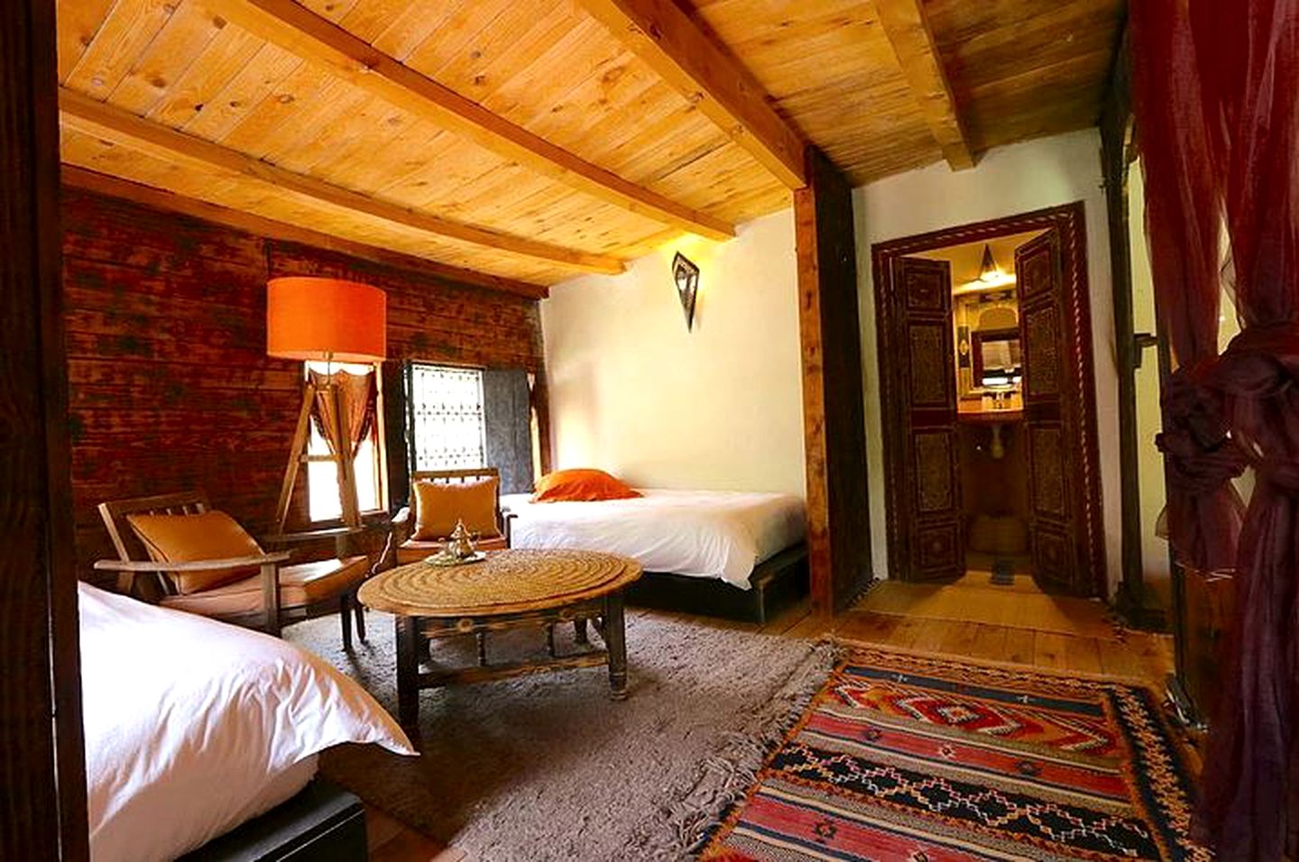 Luxurious Accommodation for an Oasis Vacation in the Draa Valley of Morocco