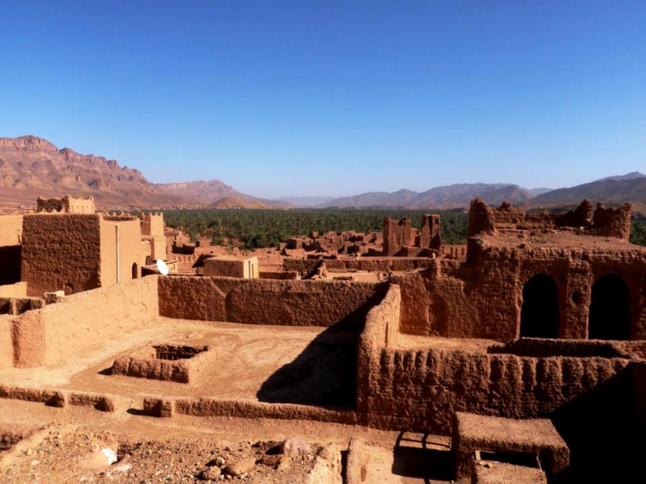 Luxurious Accommodation for an Oasis Vacation in the Draa Valley of Morocco