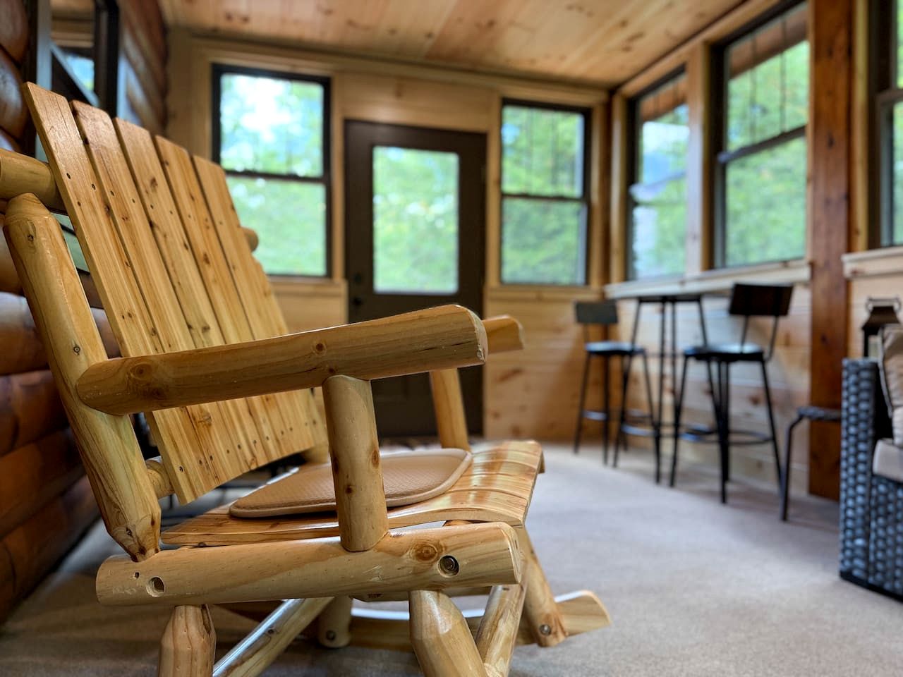 Modern Cabin Getaway Near Pequawket Pond in Conway, New Hampshire