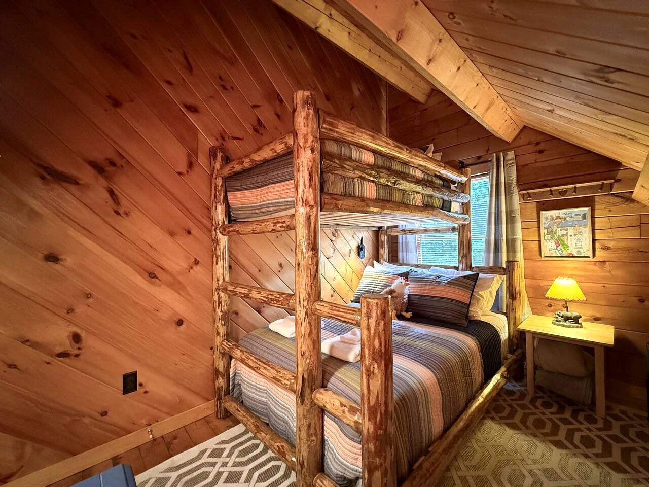 Modern Cabin Getaway Near Pequawket Pond in Conway, New Hampshire