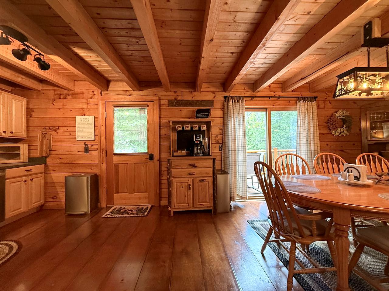 Modern Cabin Getaway Near Pequawket Pond in Conway, New Hampshire